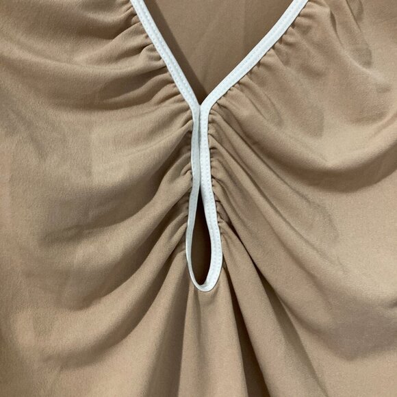 NWT Abercrombie and Fitch Canadian Women Size M Stretch Body Con Crop Top Beige - Picture 6 of 7